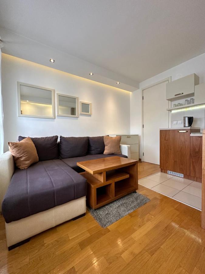 Apartment Nevena Belville