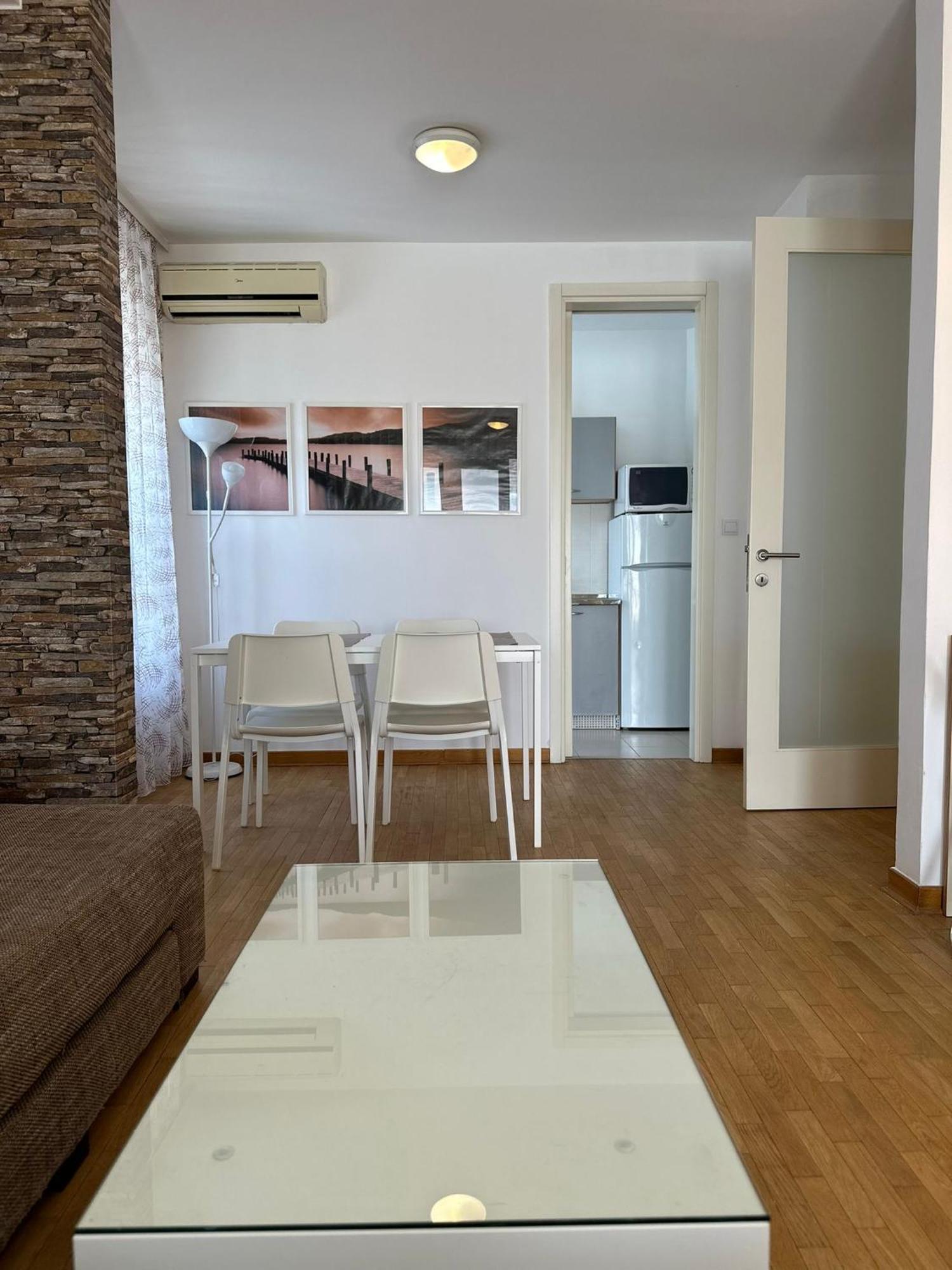 Apartment Nevena Belville *