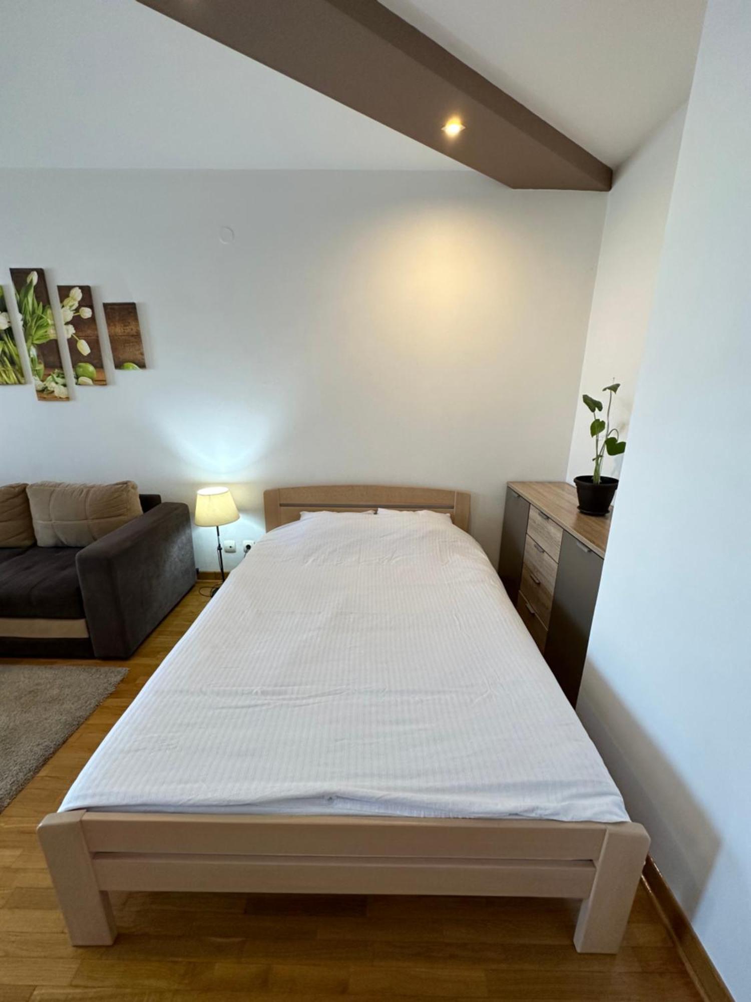 Apartment Nevena Belville