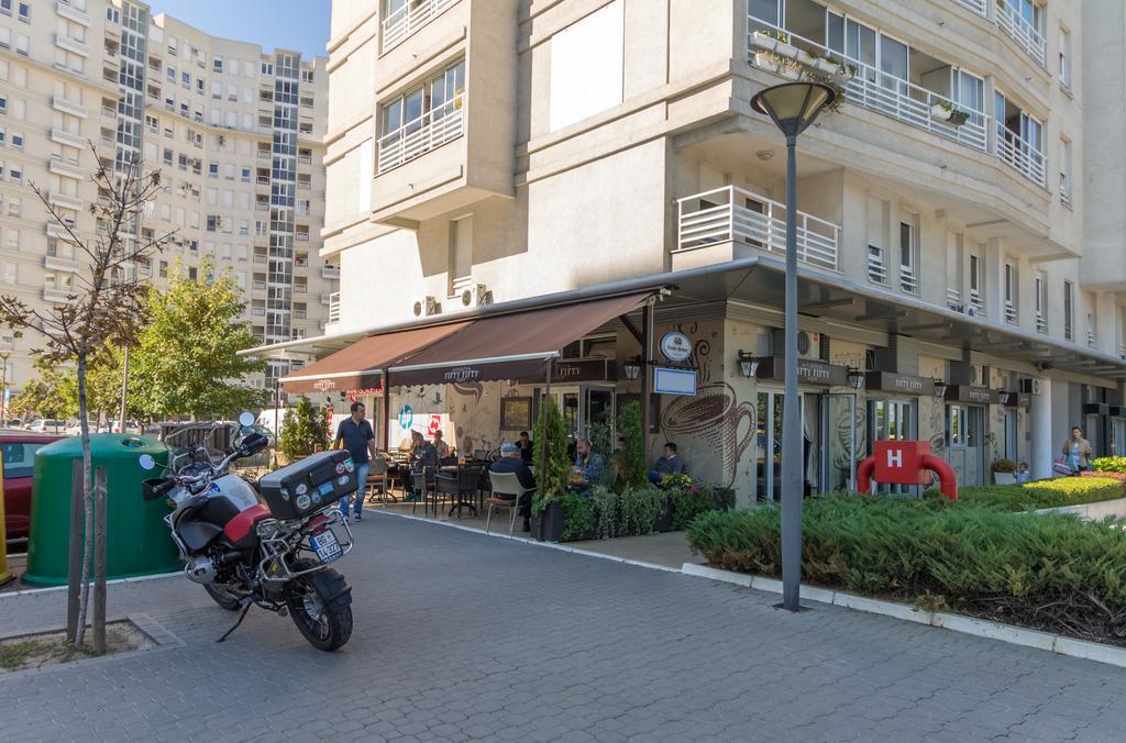 Nevena Belville * Belgrad
